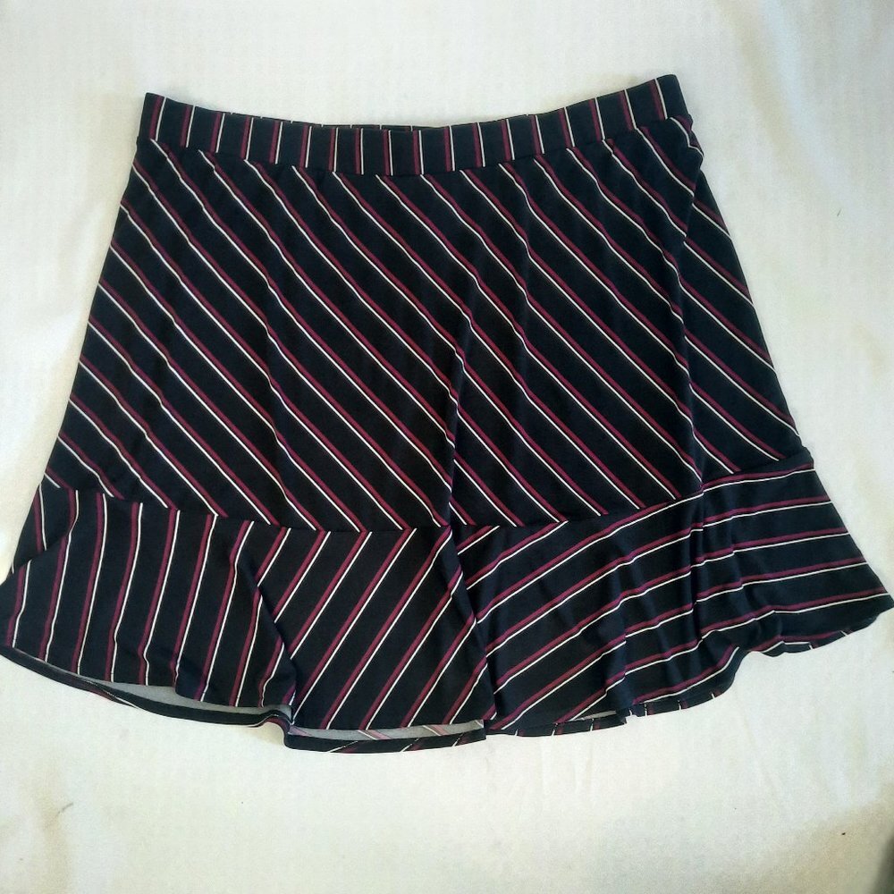Lane Bryant women's skirt. Patterned. NWT